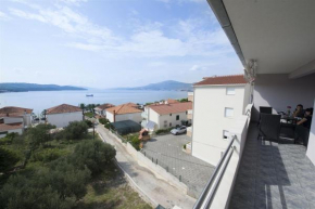 Отель Apartments MERI  Трогир